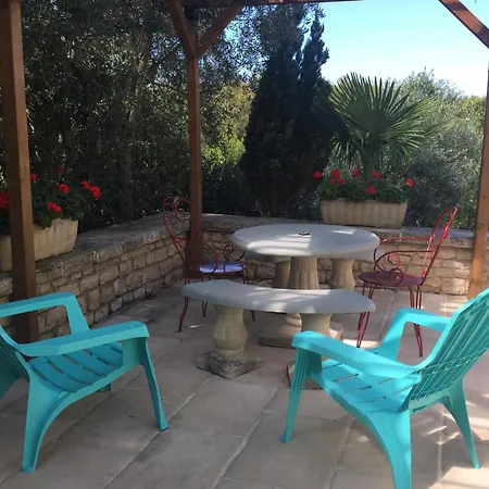 La Croix Fleurie Des Landes *