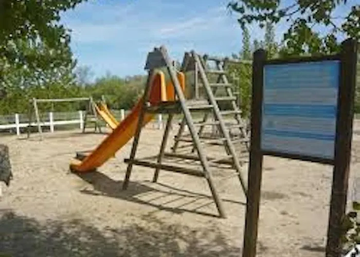 La Croix Fleurie Des Landes Сasa de vacaciones *