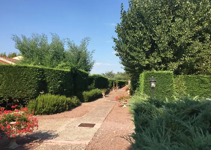La Croix Fleurie Des Landes Saint-Pierre-d'Oleron